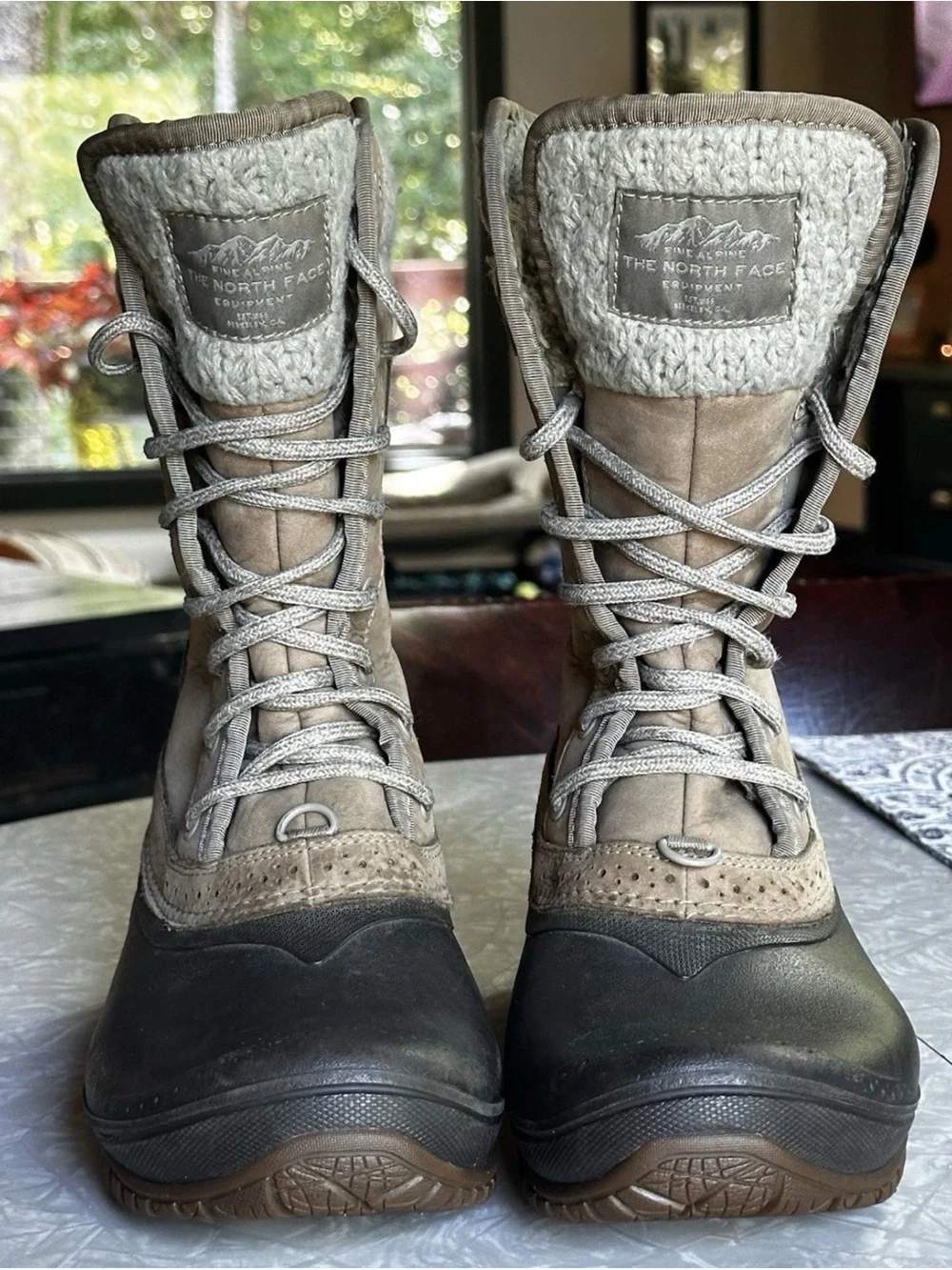 The North Face Shellista Lace Luxe Boots Womens 8 Waterproof Winter Snow Taupe